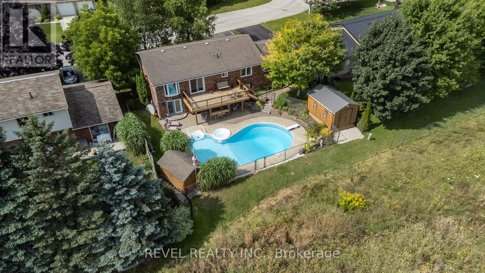 29 Armstrong Crescent, Grey Highlands, Ontario  N0C 1H0 - Photo 38 - X12455059