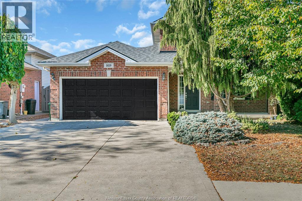 MLS# 25025831: 1459 CLOVER AVENUE, Windsor, Canada
