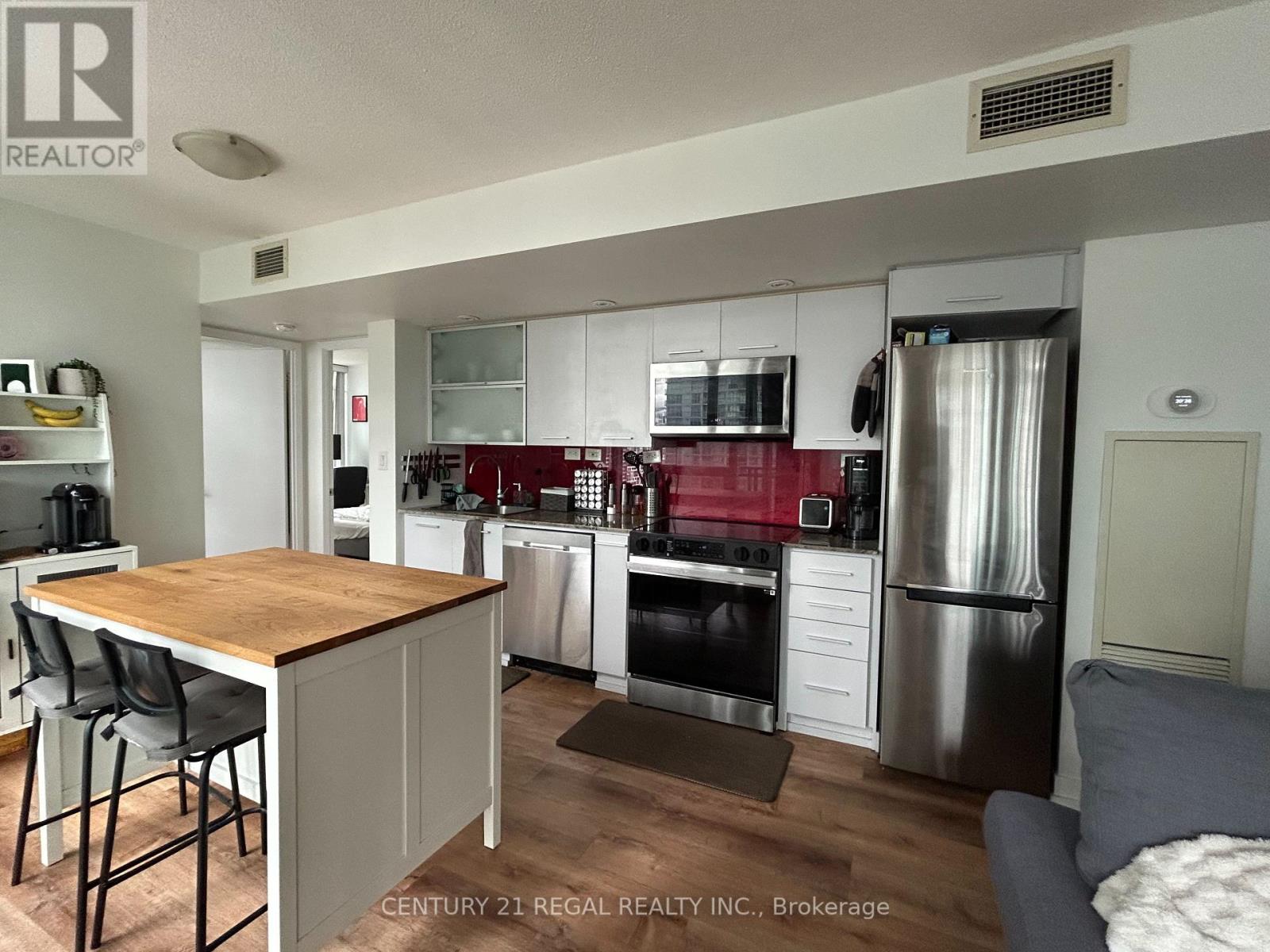 1709 - 8 TELEGRAM MEWS, Toronto, Ontario