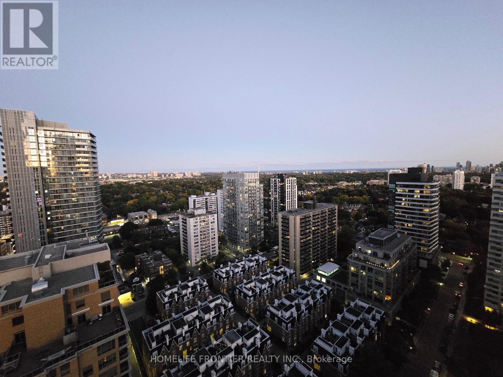 98 LILLIAN STREET, Toronto, Ontario