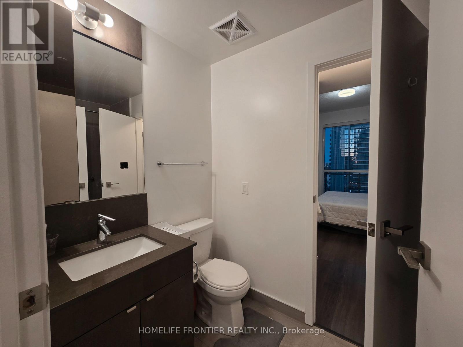 98 Lillian Street, Toronto, Ontario  M4S 0A5 - Photo 7 - C12454963