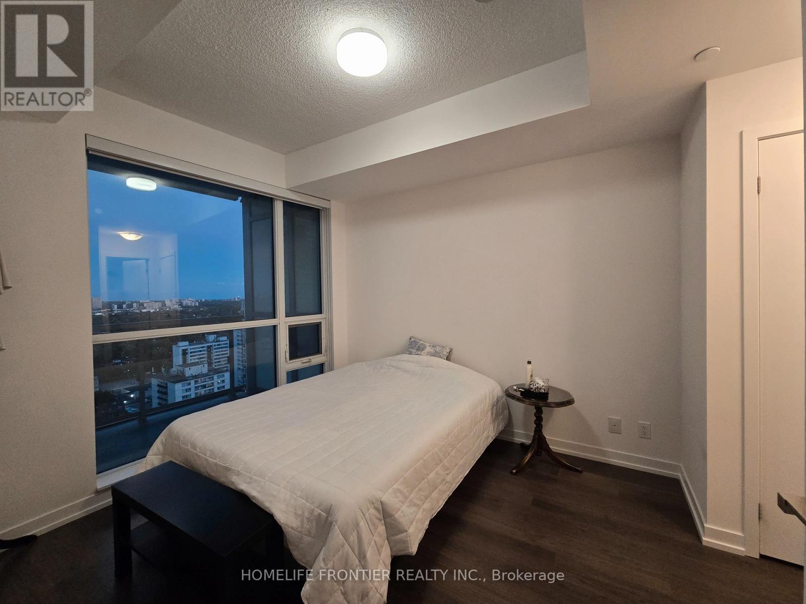 98 Lillian Street, Toronto, Ontario  M4S 0A5 - Photo 4 - C12454963