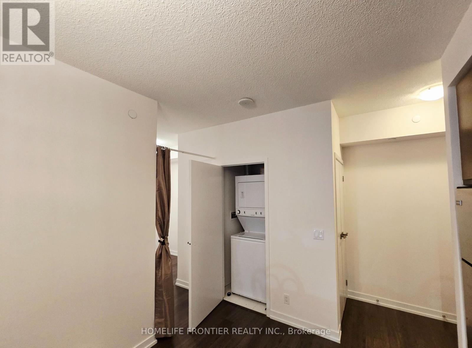 98 Lillian Street, Toronto, Ontario  M4S 0A5 - Photo 6 - C12454963