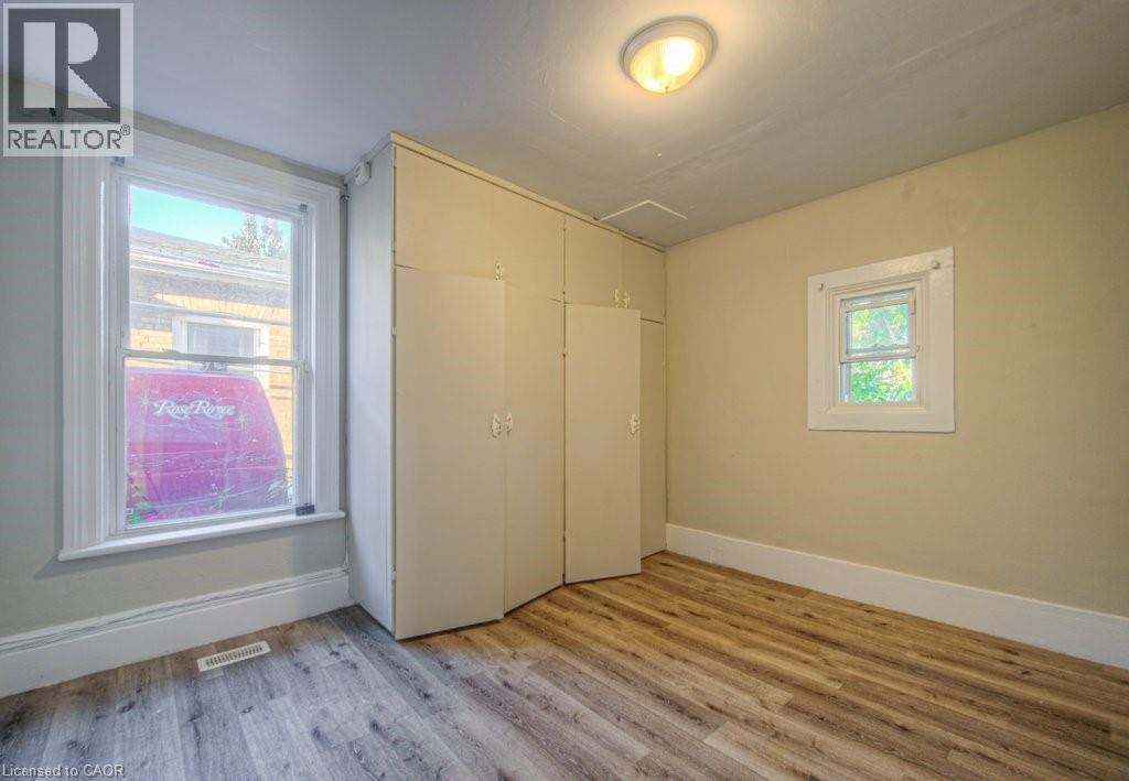 149 Murray Street, Brantford, Ontario  N3S 5P9 - Photo 12 - 40778038