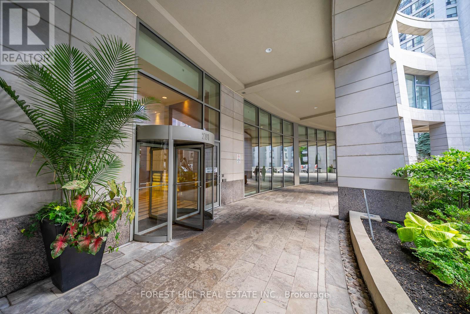 2311 - 2191 Yonge Street, Toronto (Mount Pleasant West), Ontario  M4S 3H8 - Photo 2 - C12455079