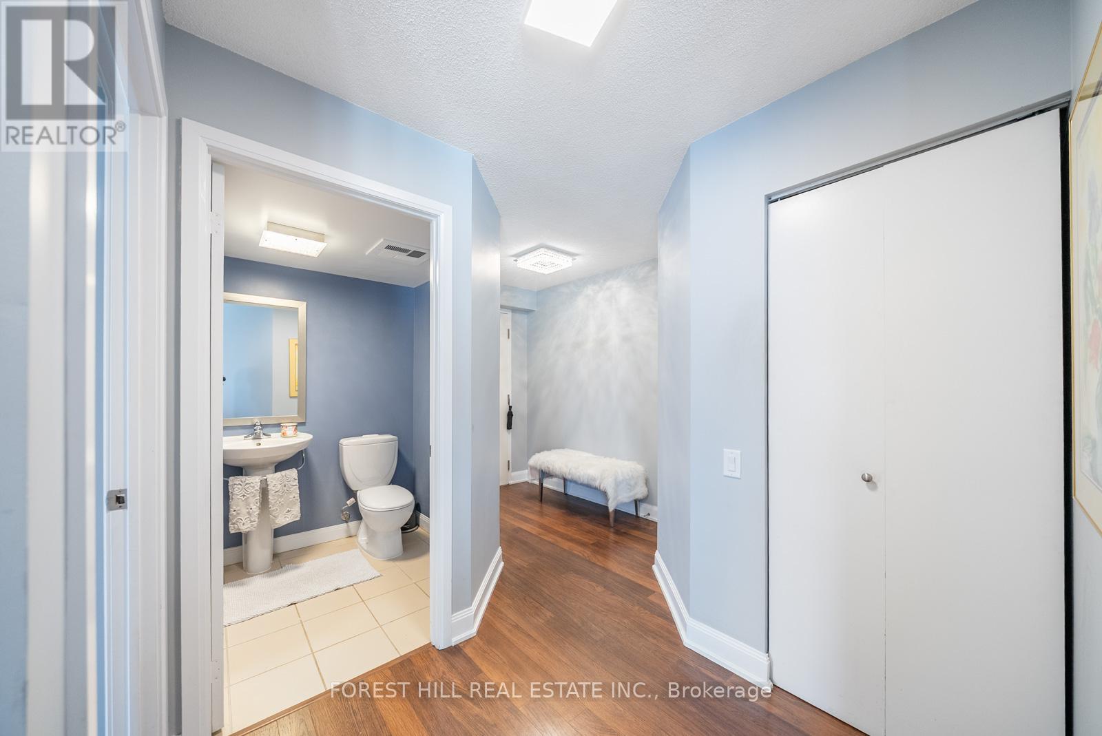 2311 - 2191 Yonge Street, Toronto (Mount Pleasant West), Ontario  M4S 3H8 - Photo 5 - C12455079