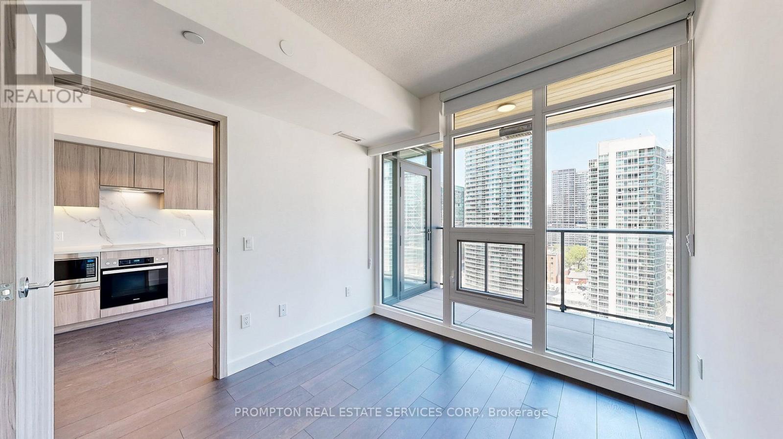 4015 - 3 Concord Cityplace Way, Toronto, Ontario  M5V 0X4 - Photo 6 - C12455088