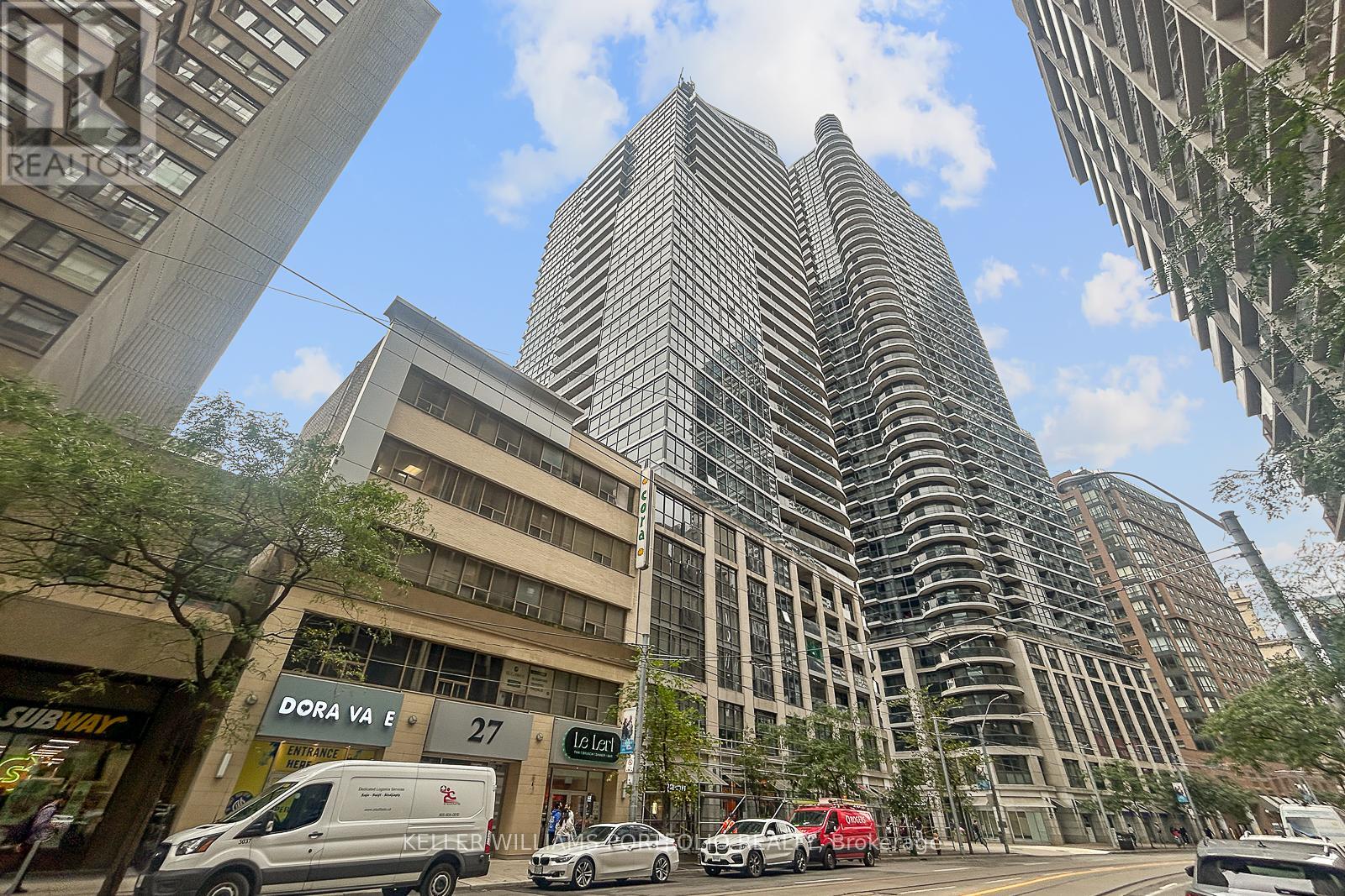 327 - 25 CARLTON STREET, Toronto, Ontario