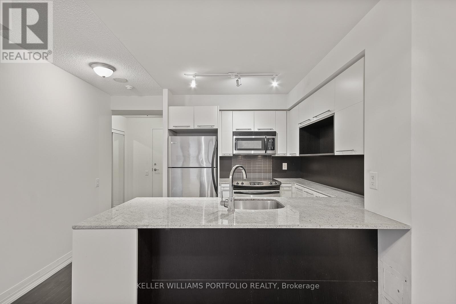 327 - 25 Carlton Street, Toronto, Ontario  M5B 1L4 - Photo 10 - C12455116