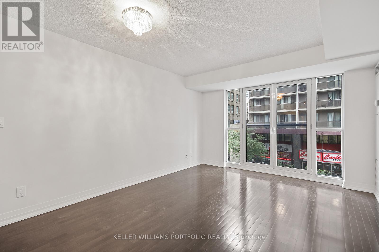 327 - 25 Carlton Street, Toronto, Ontario  M5B 1L4 - Photo 13 - C12455116