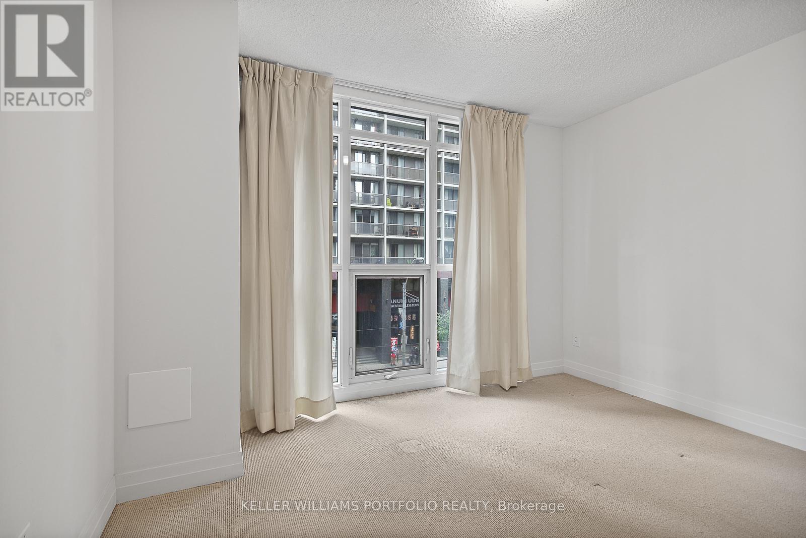 327 - 25 Carlton Street, Toronto, Ontario  M5B 1L4 - Photo 21 - C12455116
