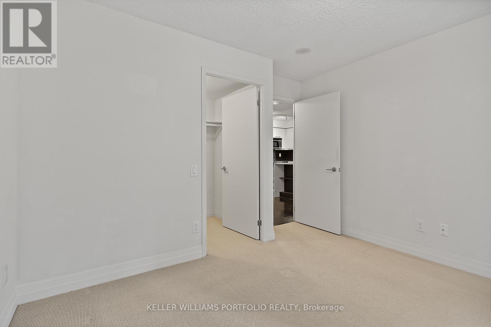 327 - 25 Carlton Street, Toronto, Ontario  M5B 1L4 - Photo 23 - C12455116