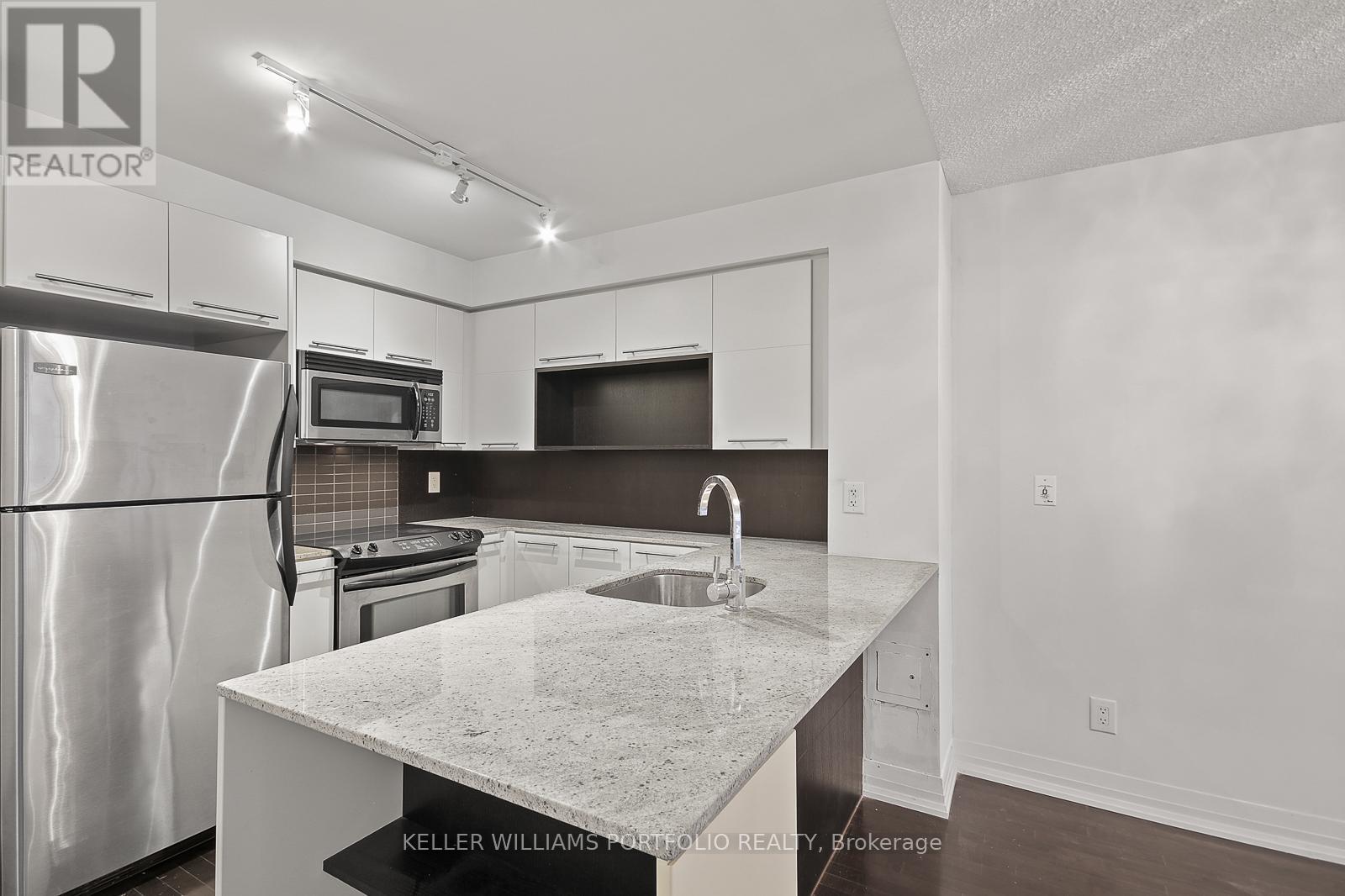 327 - 25 Carlton Street, Toronto, Ontario  M5B 1L4 - Photo 9 - C12455116