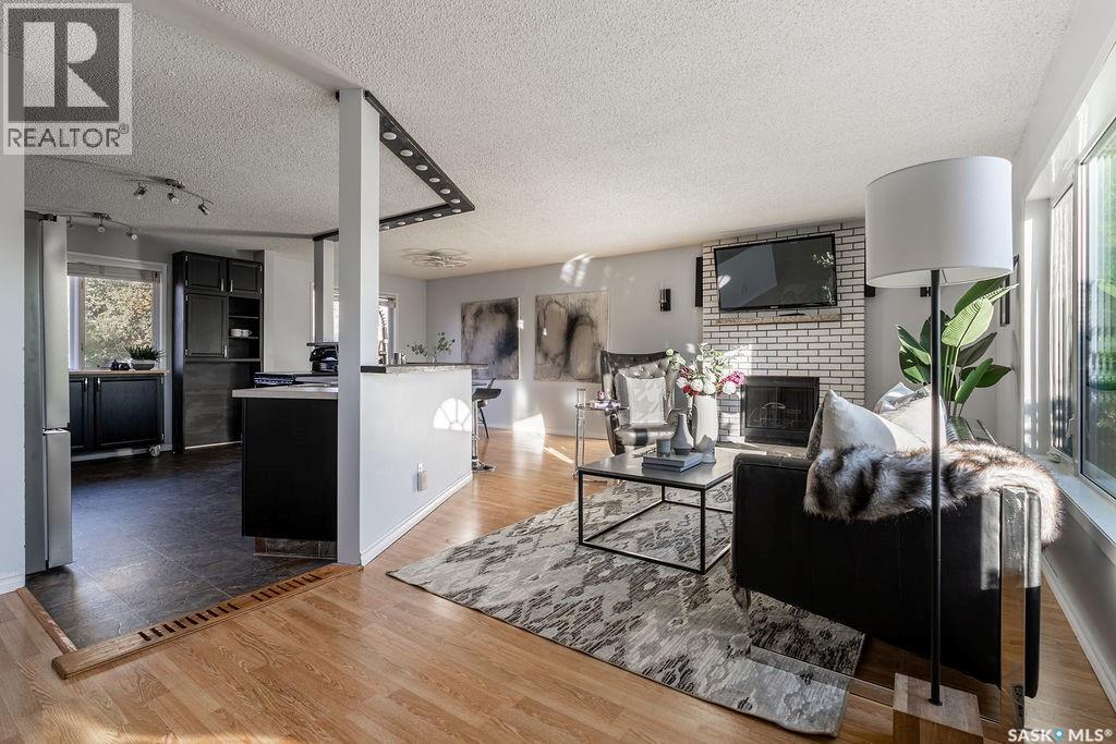243 Roborecki Crescent, Saskatoon, Saskatchewan  S7K 5L1 - Photo 5 - SK018770