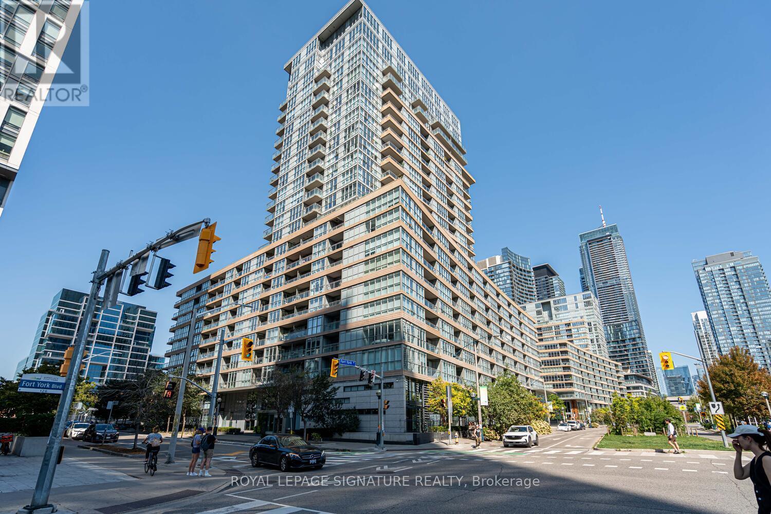610 - 151 Dan Leckie Way, Toronto (Waterfront Communities), Ontario  M5V 4B2 - Photo 1 - C12455136