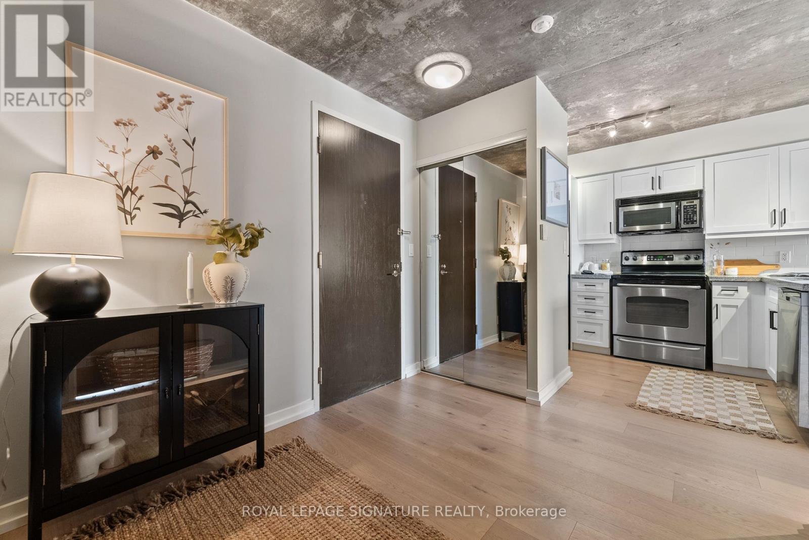 610 - 1005 King Street W, Toronto, Ontario  M6K 3M8 - Photo 5 - C12455176