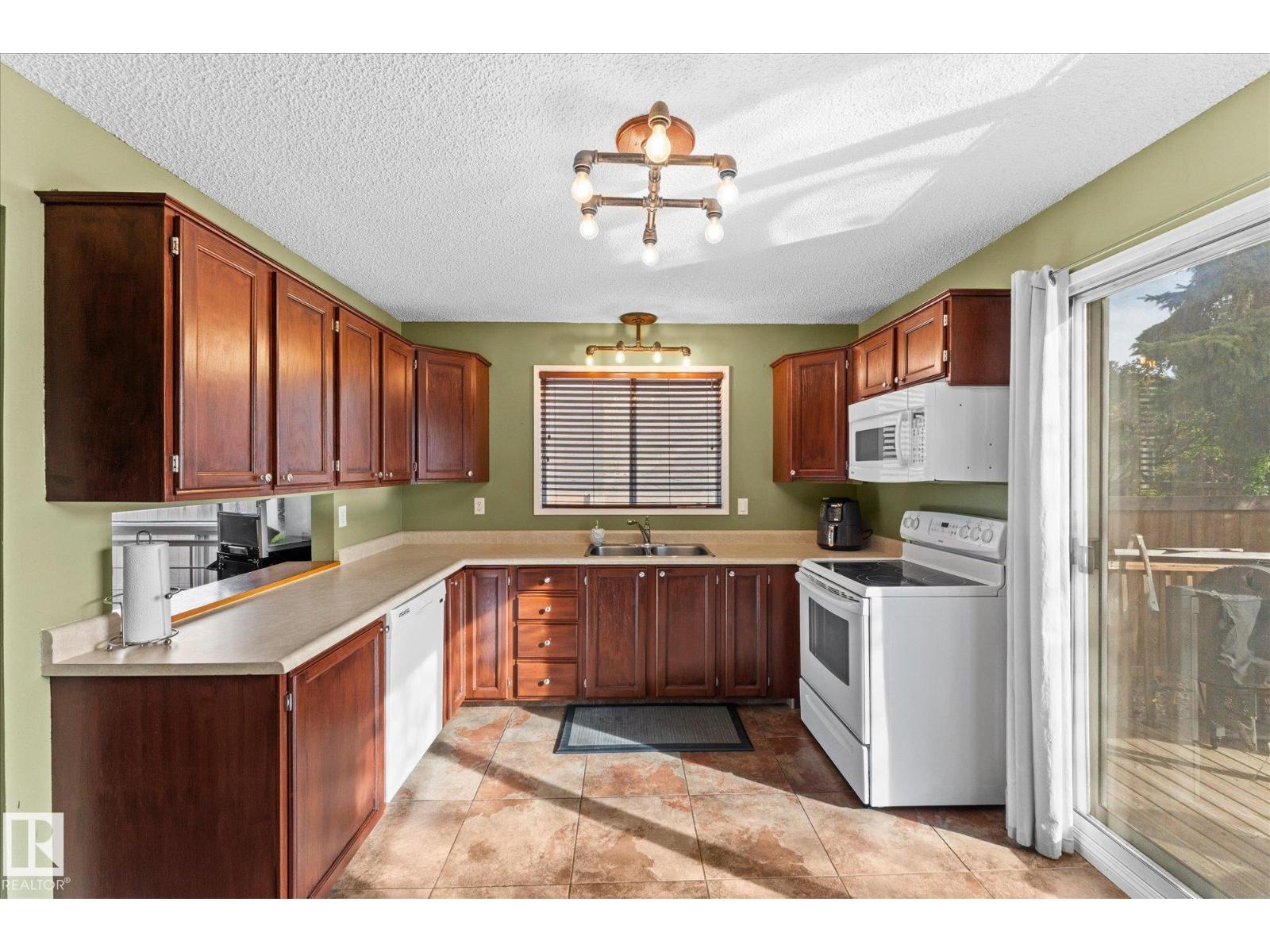 11907 164 Av Nw Nw, Edmonton, Alberta  T5X 5C1 - Photo 11 - E4461287