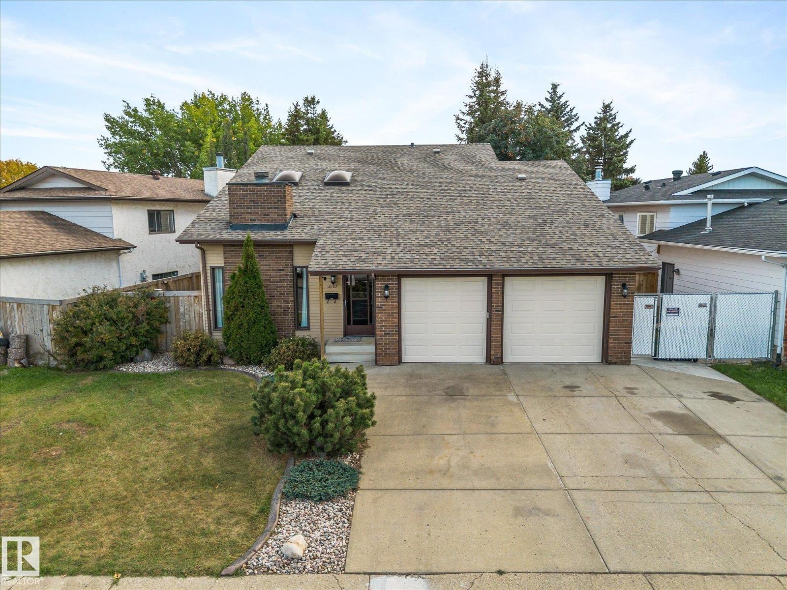 11907 164 Av Nw Nw, Edmonton, Alberta  T5X 5C1 - Photo 2 - E4461287