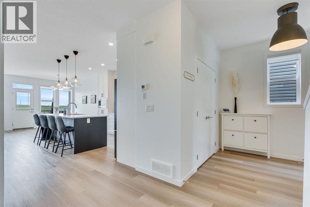 245 Copperhead Way Se, Calgary, Alberta  T2Z 5H2 - Photo 4 - A2257606