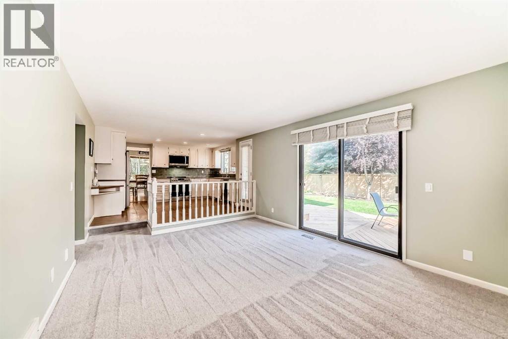 28 Woodfield Court Sw, Calgary, Alberta  T2W 3W5 - Photo 8 - A2260211