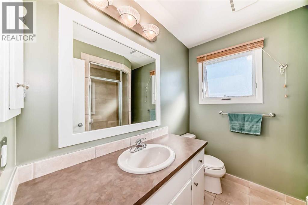 28 Woodfield Court Sw, Calgary, Alberta  T2W 3W5 - Photo 25 - A2260211