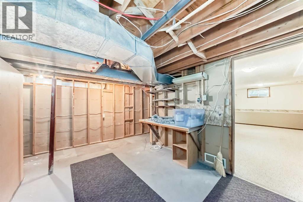 28 Woodfield Court Sw, Calgary, Alberta  T2W 3W5 - Photo 37 - A2260211