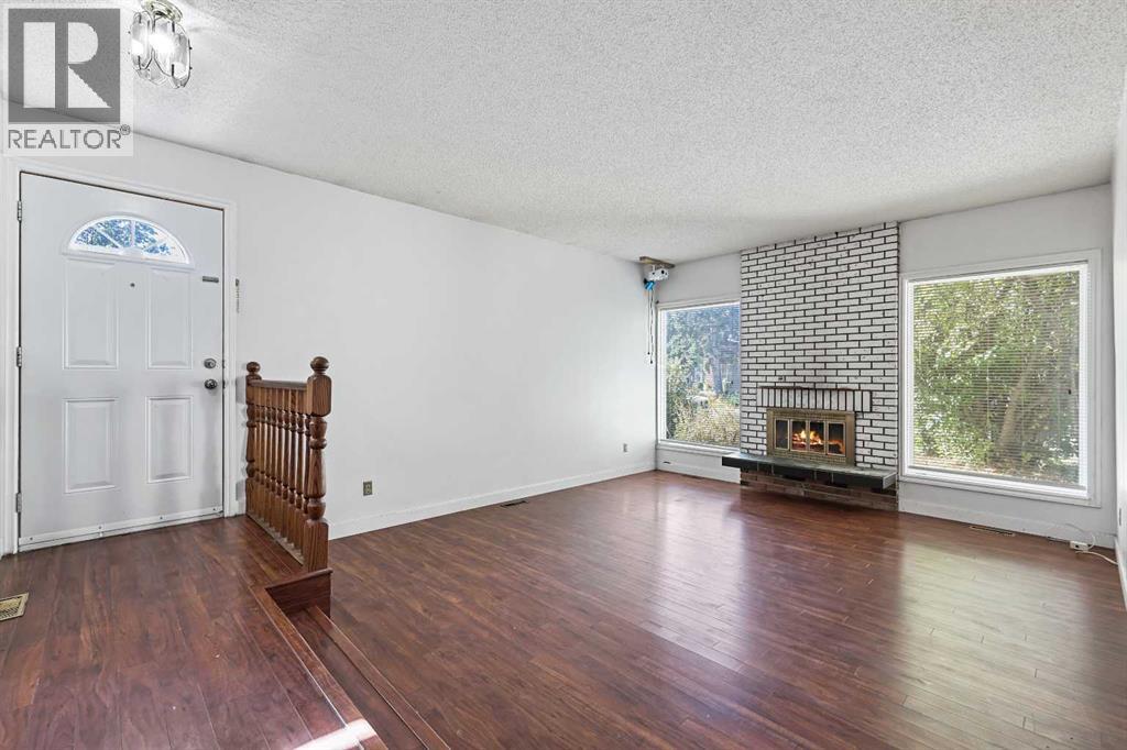 256 Cedarpark Drive Sw, Calgary, Alberta  T2W 2J4 - Photo 2 - A2262983