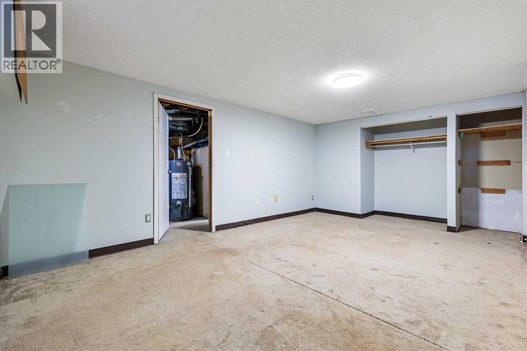 256 Cedarpark Drive Sw, Calgary, Alberta  T2W 2J4 - Photo 14 - A2262983