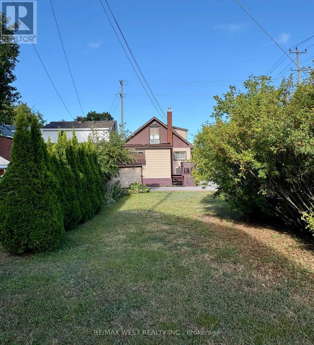 596 O'brien Street, North Bay, Ontario  P1B 5W4 - Photo 10 - X12454331