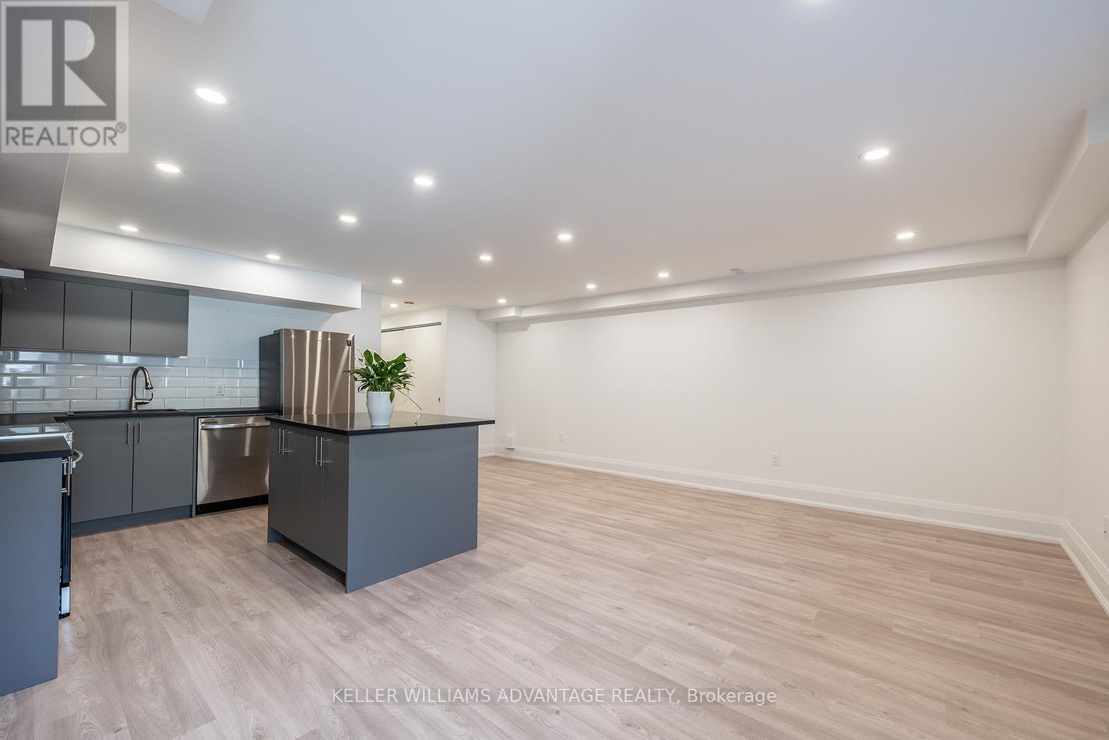 Lower - 40 Sarah Ashbridge Avenue, Toronto, Ontario  M4L 3Y9 - Photo 11 - E12455178