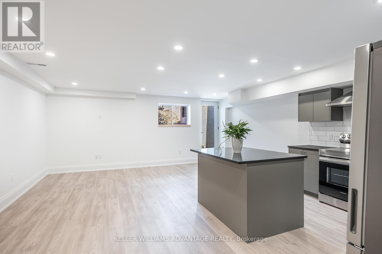 Lower - 40 Sarah Ashbridge Avenue, Toronto, Ontario  M4L 3Y9 - Photo 3 - E12455178