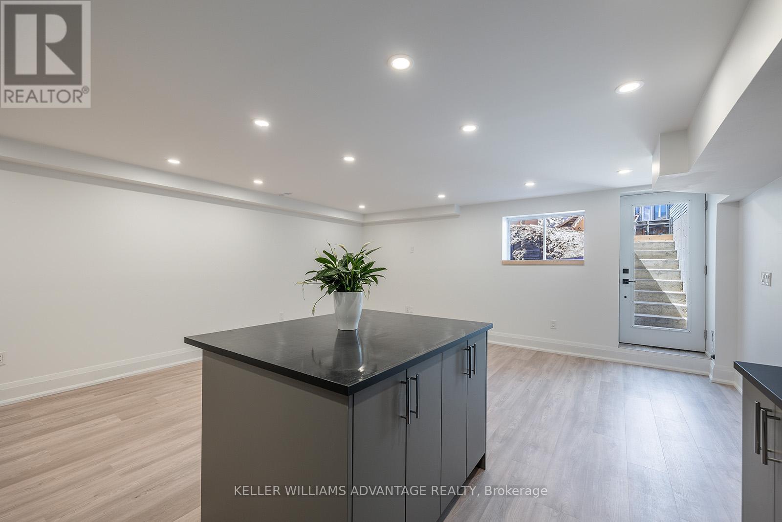 Lower - 40 Sarah Ashbridge Avenue, Toronto, Ontario  M4L 3Y9 - Photo 5 - E12455178