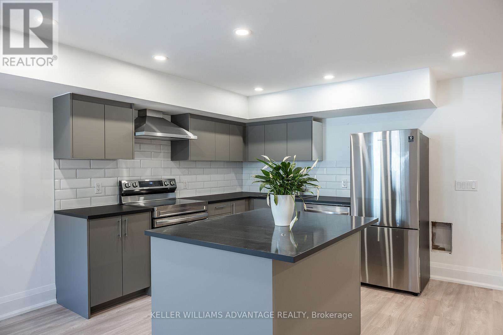 Lower - 40 Sarah Ashbridge Avenue, Toronto, Ontario  M4L 3Y9 - Photo 8 - E12455178