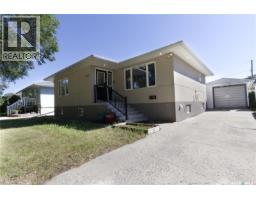 2475 Francis Street Arnhem Place, Regina, Ca