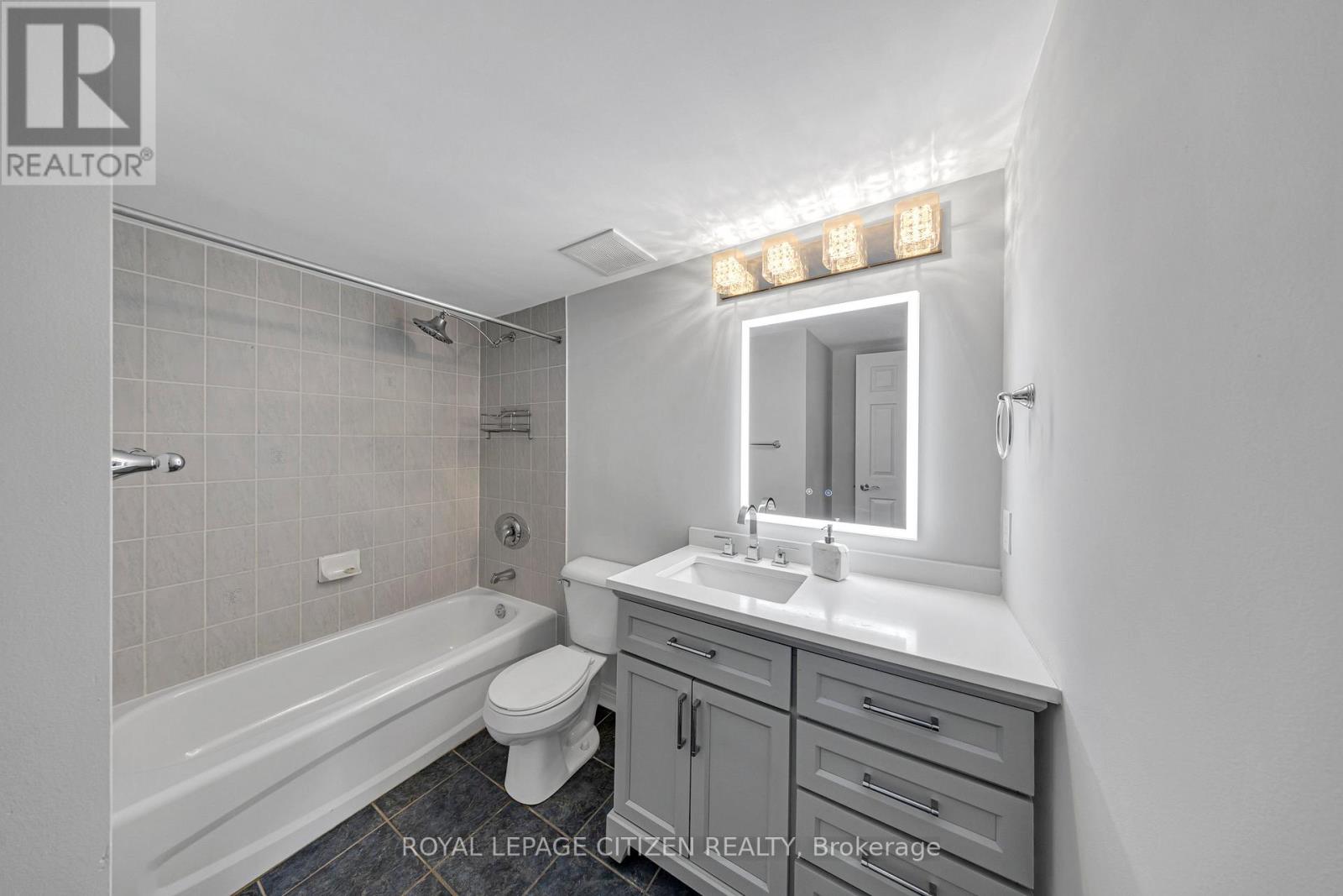 307 - 32 Church Street, King (Schomberg), Ontario  L0G 1T0 - Photo 18 - N12455158