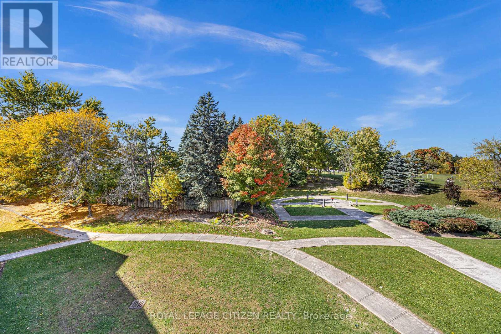 307 - 32 Church Street, King (Schomberg), Ontario  L0G 1T0 - Photo 4 - N12455158