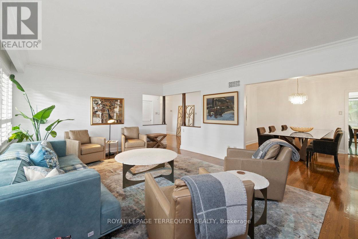 416 The Kingsway, Toronto, Ontario  M9A 3V9 - Photo 12 - W12358663