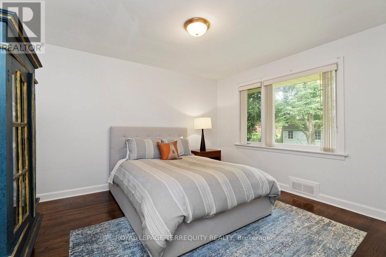 416 The Kingsway, Toronto, Ontario  M9A 3V9 - Photo 26 - W12358663