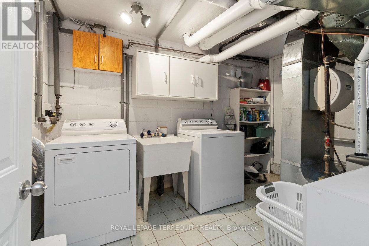 416 The Kingsway, Toronto, Ontario  M9A 3V9 - Photo 34 - W12358663