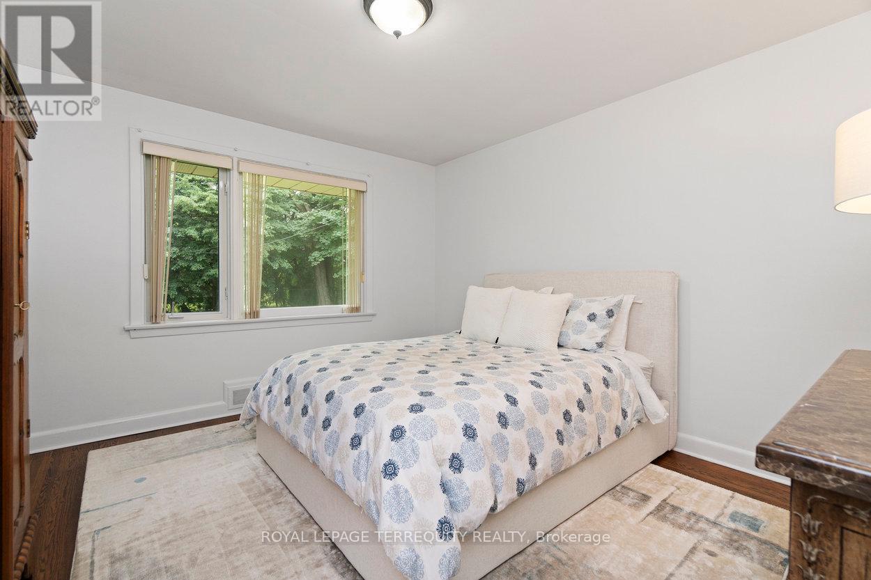 416 The Kingsway, Toronto, Ontario  M9A 3V9 - Photo 29 - W12358663