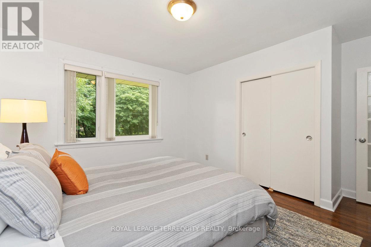 416 The Kingsway, Toronto, Ontario  M9A 3V9 - Photo 27 - W12358663