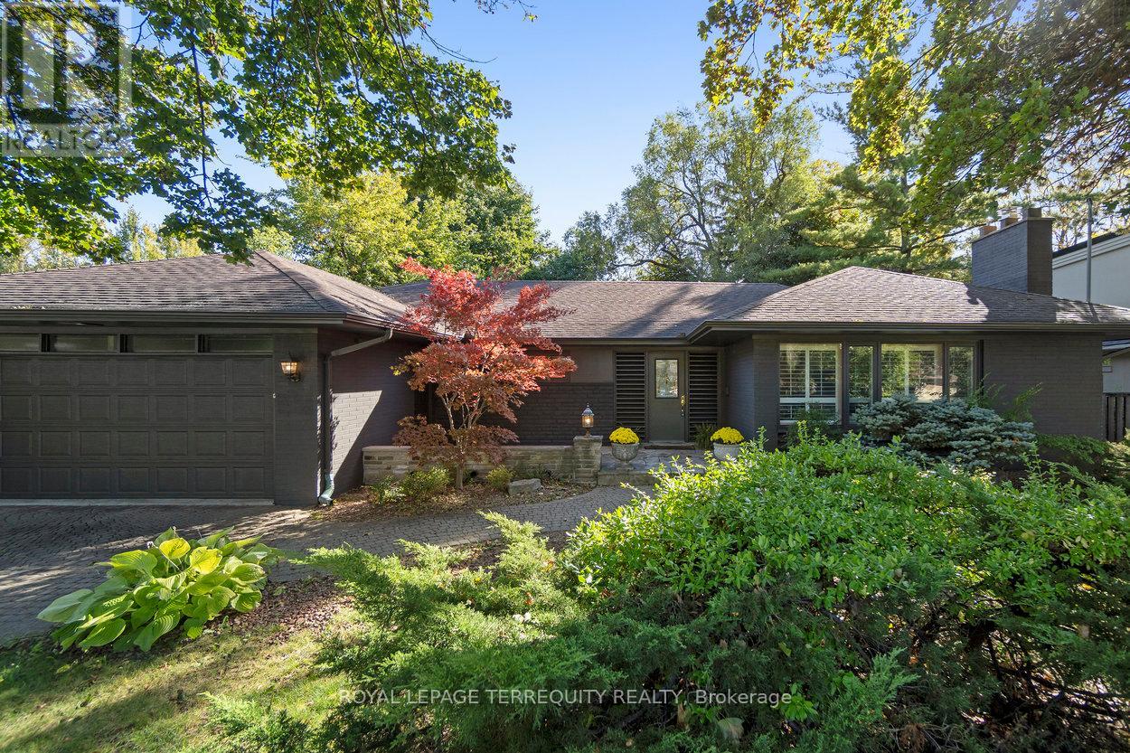 416 The Kingsway, Toronto, Ontario  M9A 3V9 - Photo 3 - W12358663