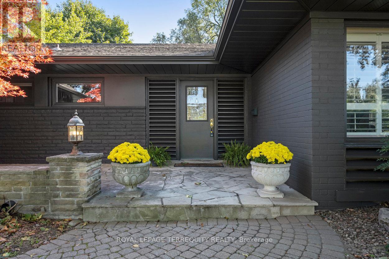 416 The Kingsway, Toronto, Ontario  M9A 3V9 - Photo 7 - W12358663