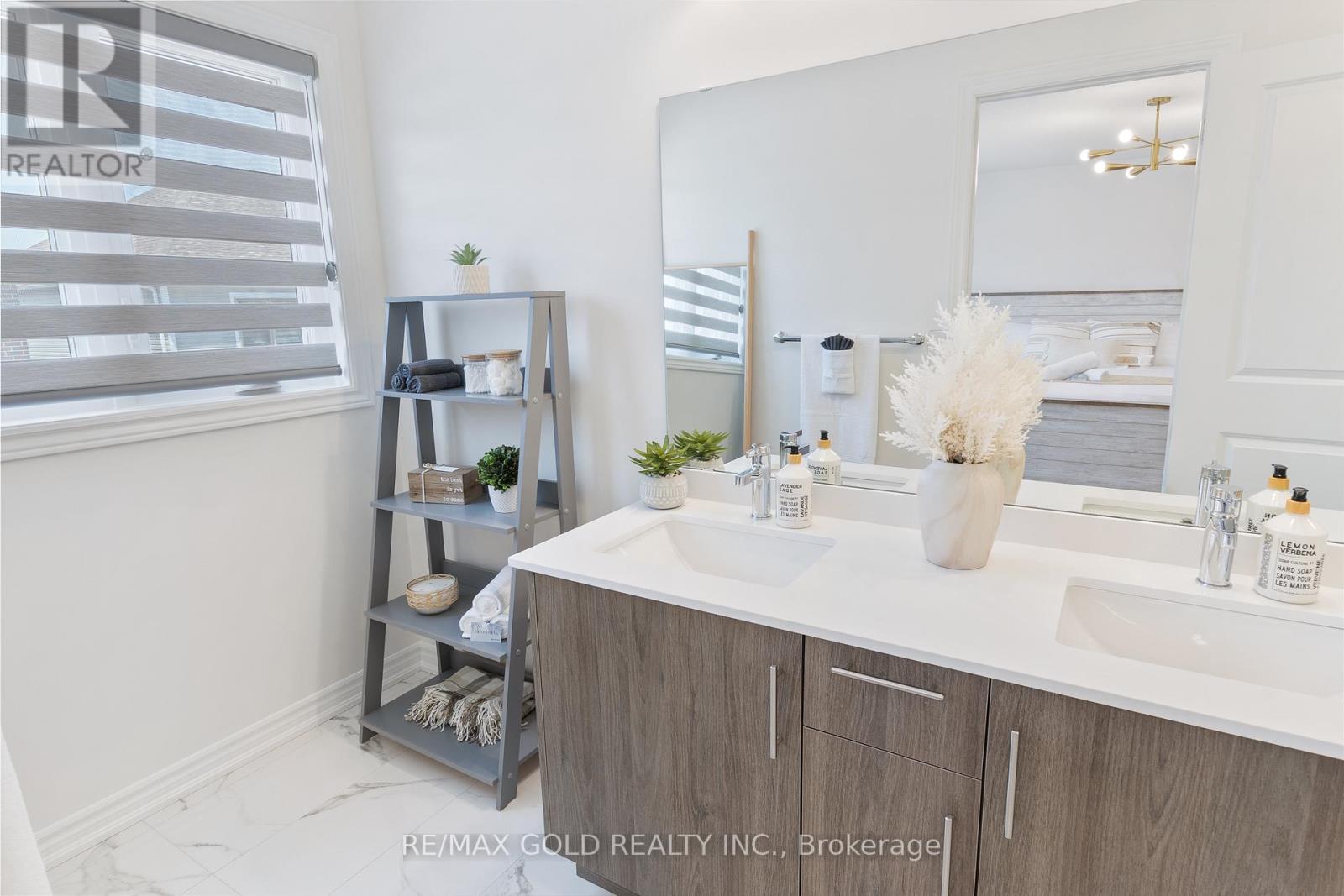 91 Phoenix Boulevard, Barrie (Painswick South), Ontario  L9S 2Z5 - Photo 21 - S12455132