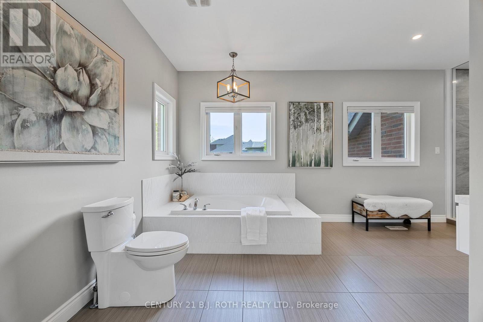 50 Diamond Valley Drive, Oro-Medonte (Sugarbush), Ontario  L0L 2E0 - Photo 14 - S12455204