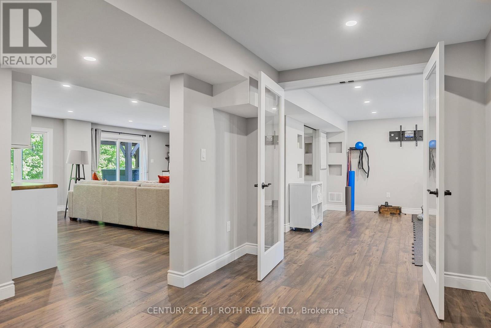 50 Diamond Valley Drive, Oro-Medonte (Sugarbush), Ontario  L0L 2E0 - Photo 24 - S12455204