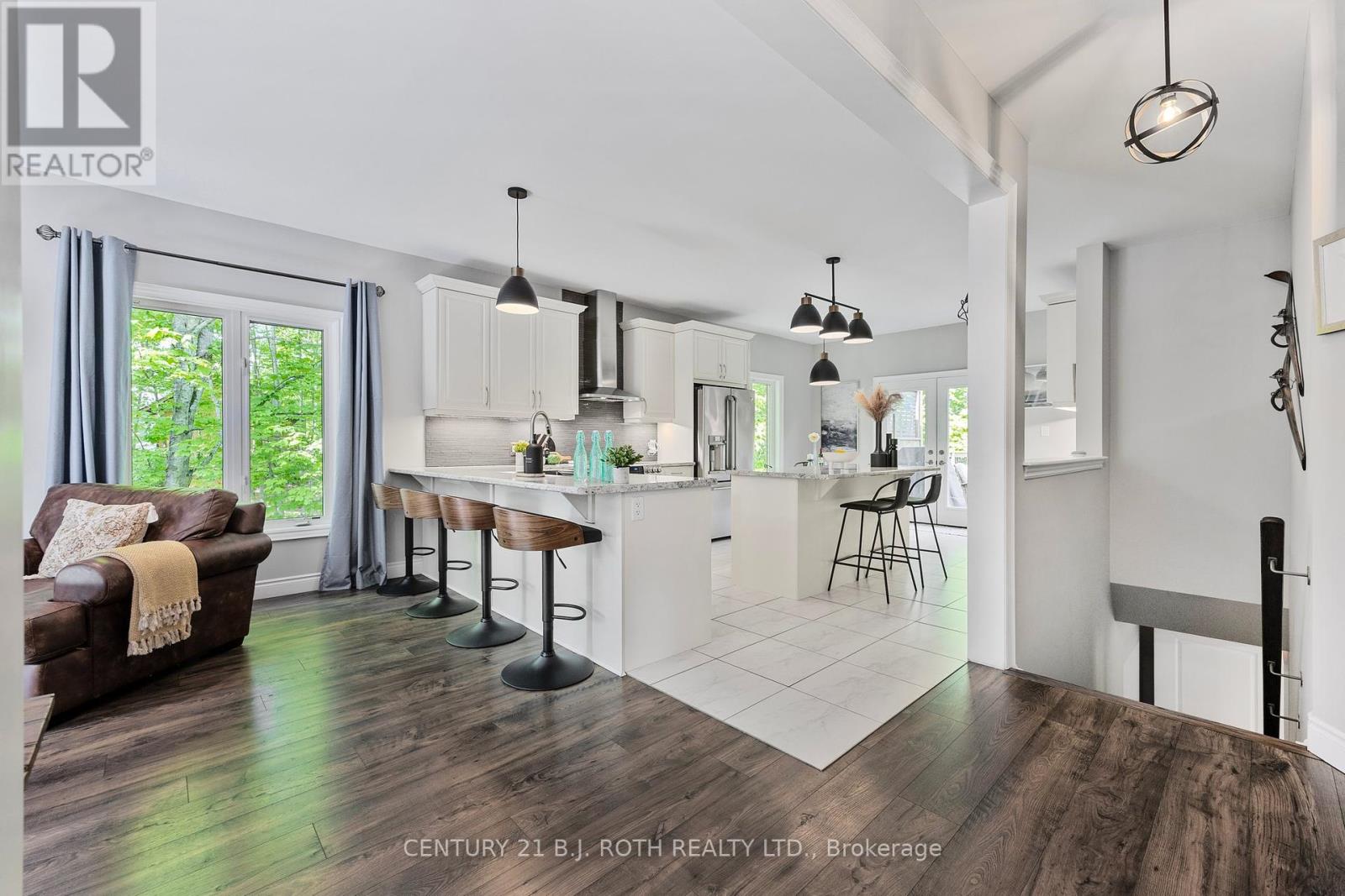 50 Diamond Valley Drive, Oro-Medonte (Sugarbush), Ontario  L0L 2E0 - Photo 6 - S12455204