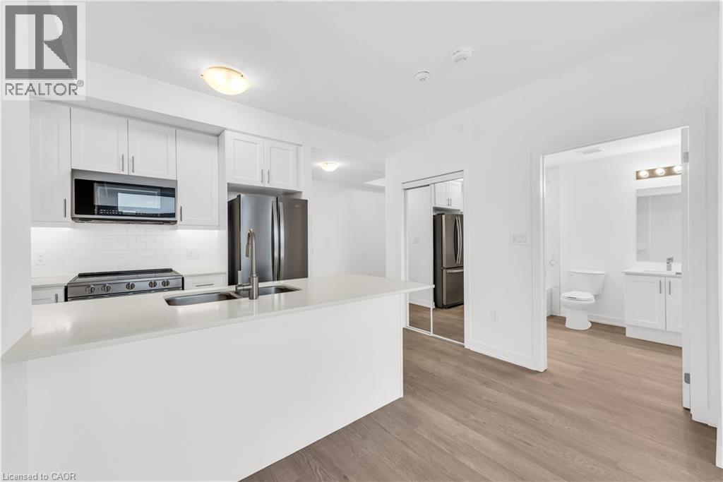 10 Mallard Trail Unit# 335, Waterdown, Ontario  L8B 2A7 - Photo 6 - 40778059
