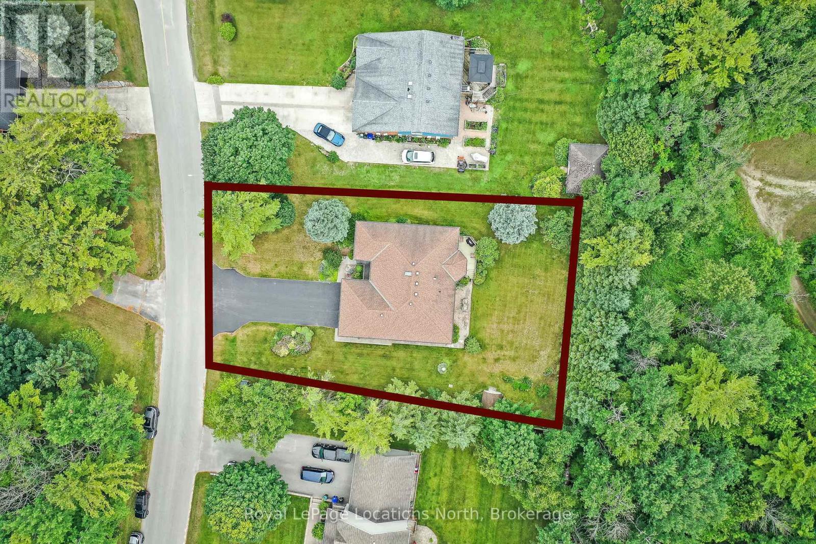 3 Kelley Crescent, Wasaga Beach, Ontario  L9Z 1J4 - Photo 3 - S12455218