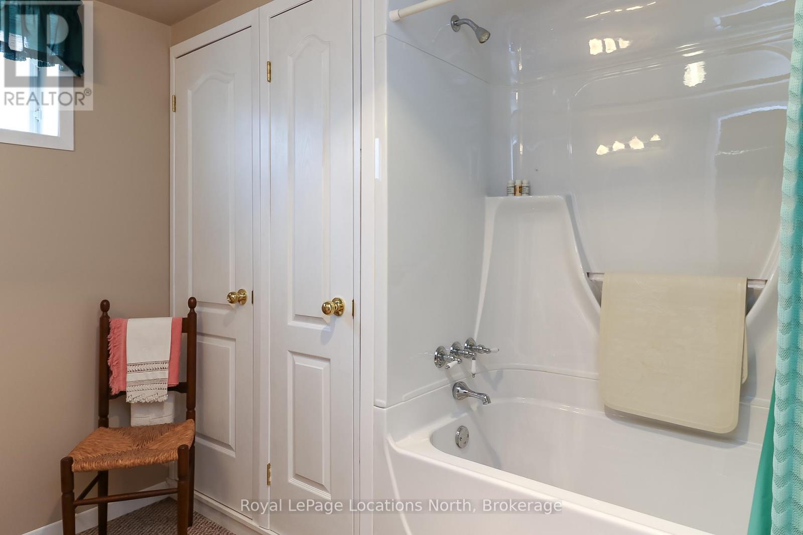 3 Kelley Crescent, Wasaga Beach, Ontario  L9Z 1J4 - Photo 35 - S12455218